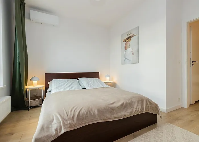 Apartment Wlochy Solipska By Comfort Warschau